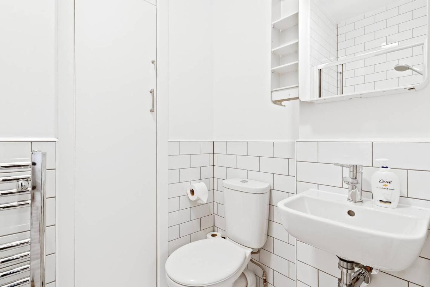 Airy Spacious 1 Bedroom Aprtment With Garden In Brixton London Eksteriør bilde