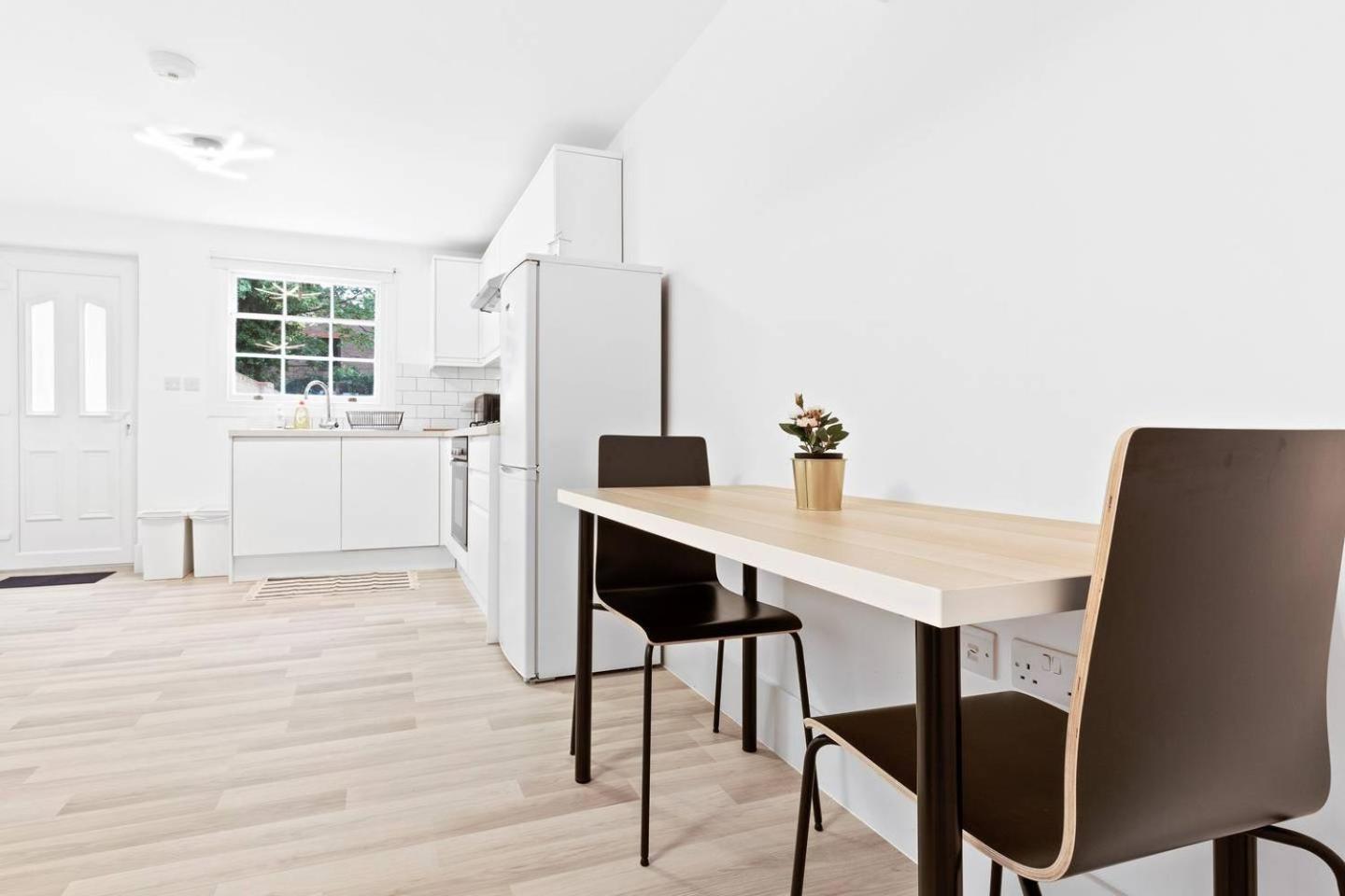 Airy Spacious 1 Bedroom Aprtment With Garden In Brixton London Eksteriør bilde